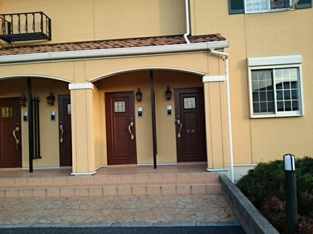 13/20 エントランス