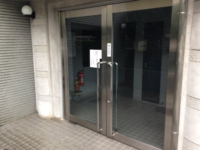 21/23 エントランス