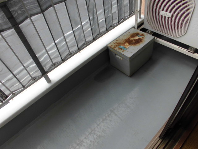 13/23 バルコニー