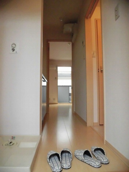 22/30 エントランス