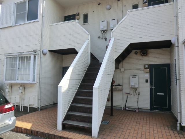 21/26 エントランス