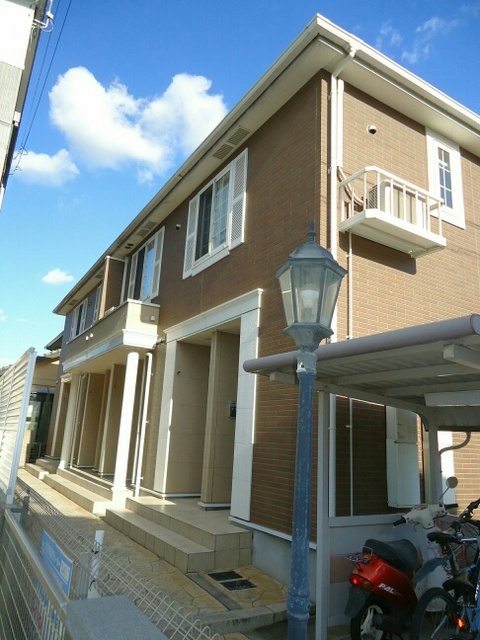 15/23 エントランス