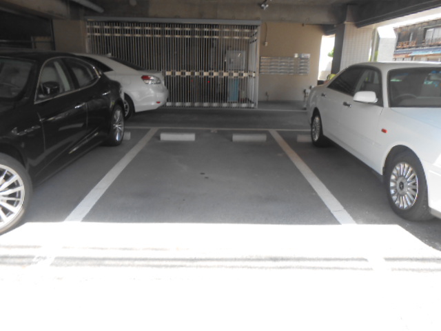 22/29 駐車場