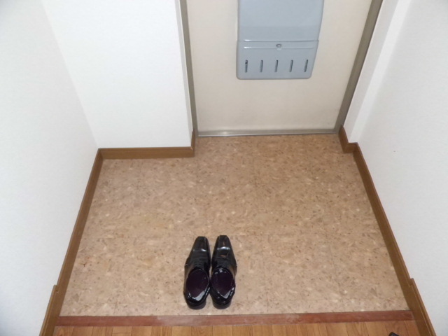 13/30 玄関