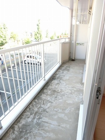 13/20 バルコニー