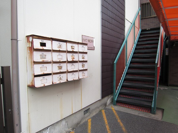 22/30 エントランス