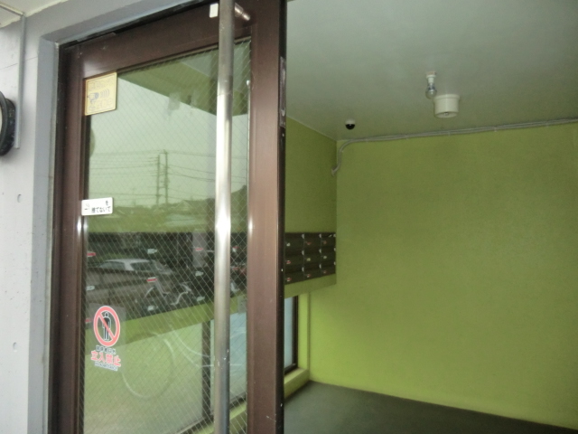 21/30 エントランス