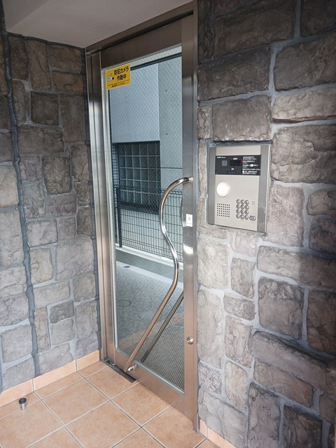 2/8 エントランス