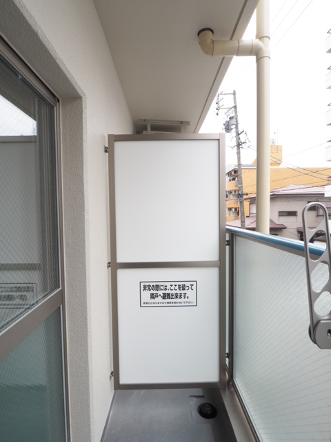 14/28 バルコニー