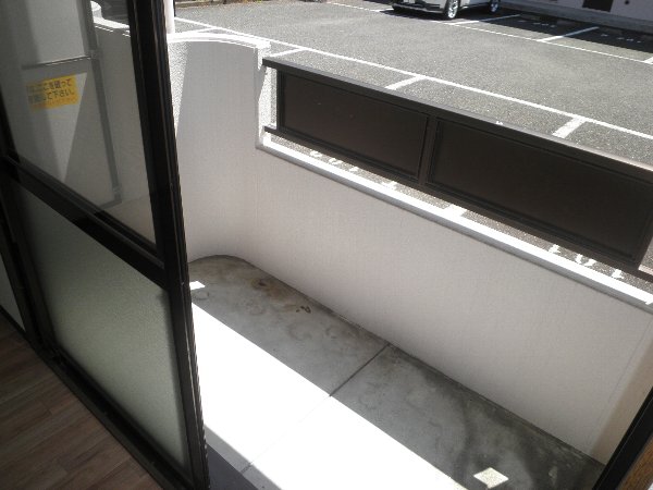 16/23 バルコニー