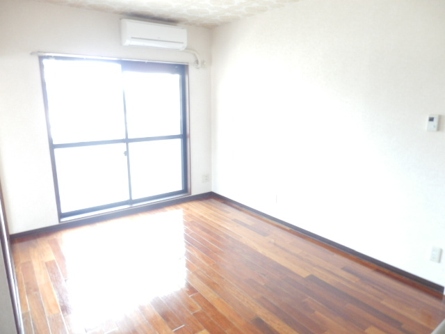 18/21 エントランス