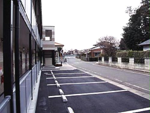 15/15 駐車場