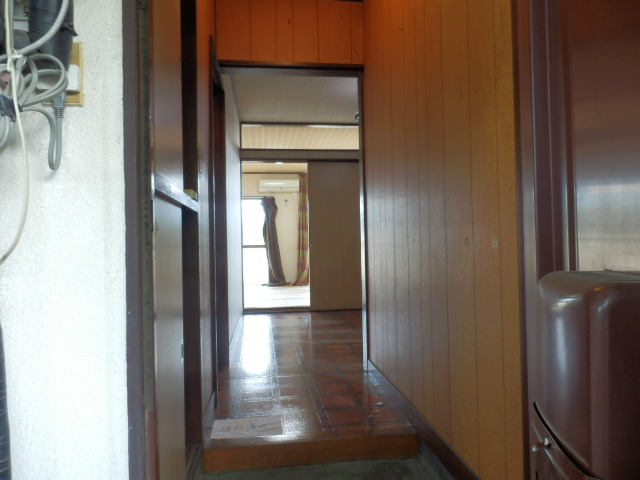 22/23 エントランス