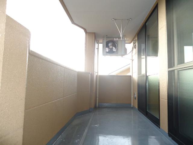 19/28 バルコニー