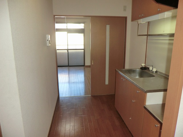 21/30 エントランス