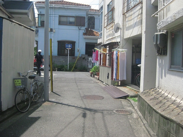 22/30 エントランス