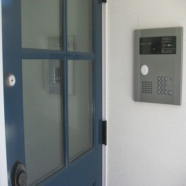 22/28 エントランス