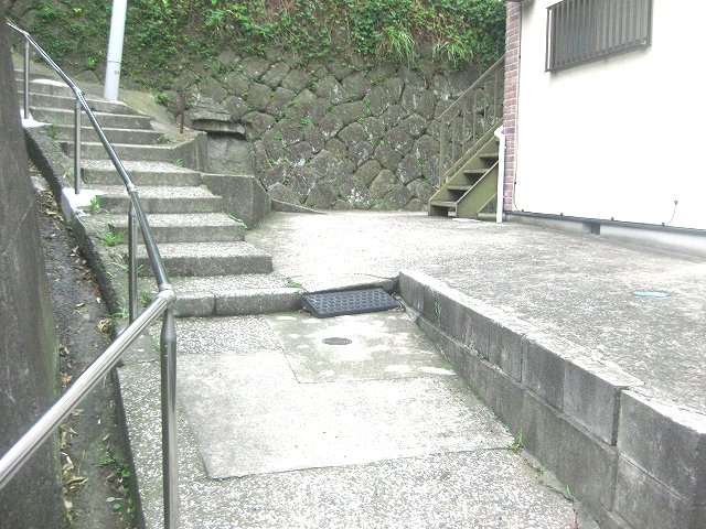 22/30 エントランス