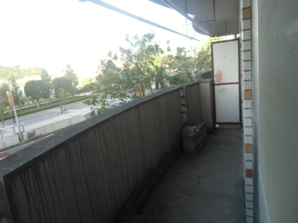 18/28 バルコニー