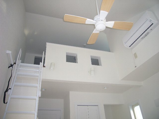 22/24 エントランス