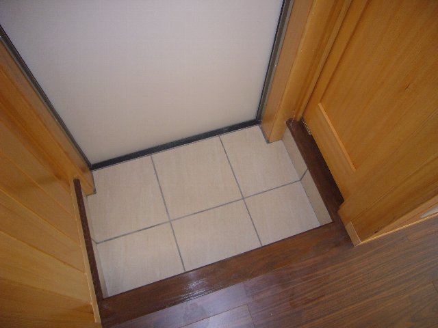 22/24 エントランス