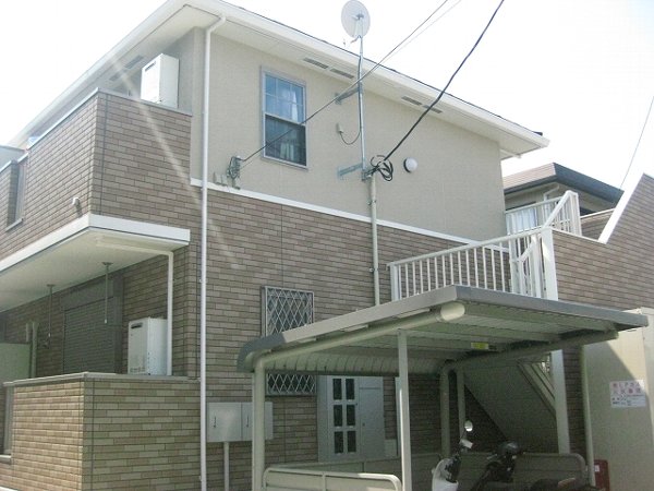 23/29 エントランス