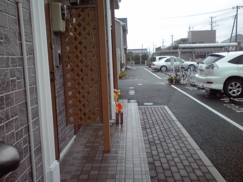 26/30 エントランス
