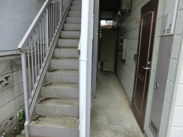 22/30 エントランス