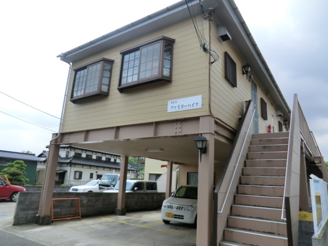 24/30 エントランス