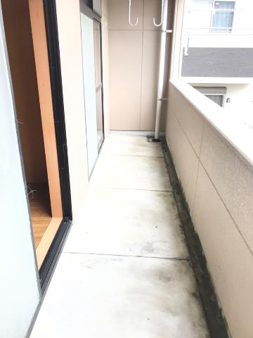 18/20 バルコニー