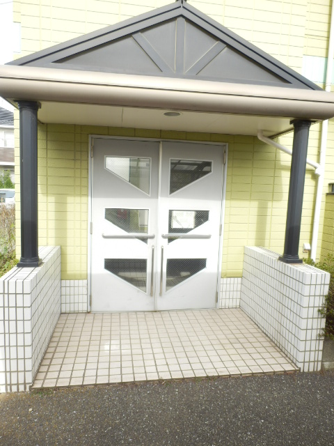 22/29 エントランス