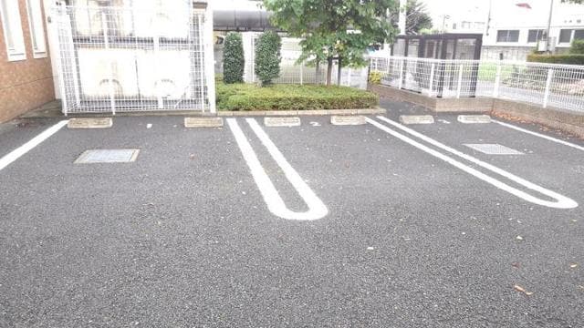 14/22 駐車場