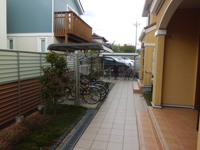 17/24 エントランス