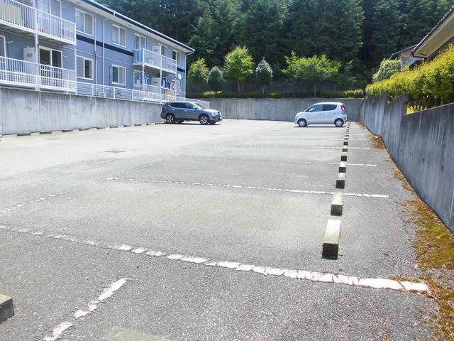 14/20 駐車場