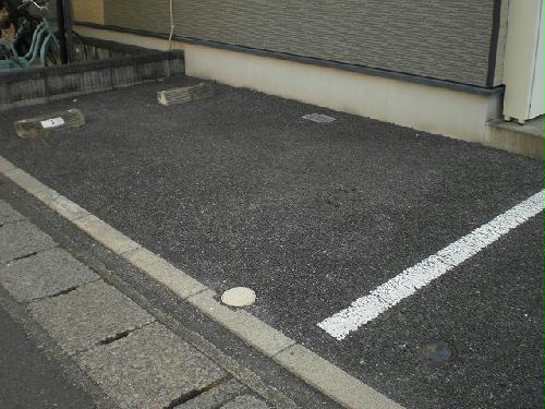 14/23 駐車場