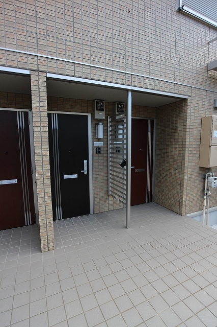 21/29 エントランス