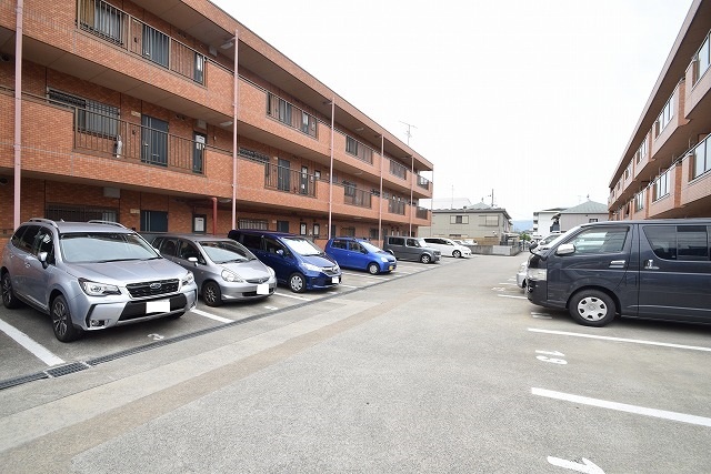 14/20 駐車場