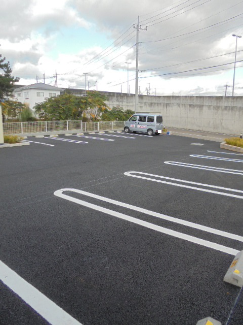 14/20 駐車場