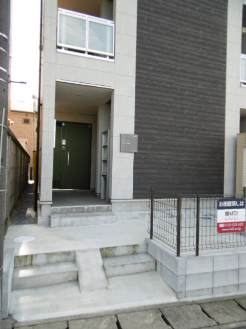 22/30 エントランス