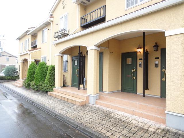 16/22 エントランス