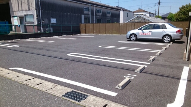 14/23 駐車場