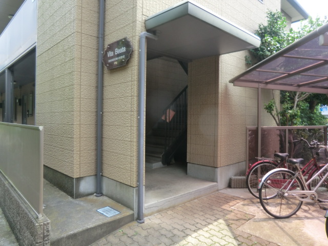 21/30 エントランス