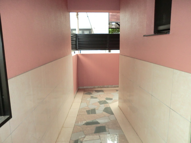 21/30 エントランス