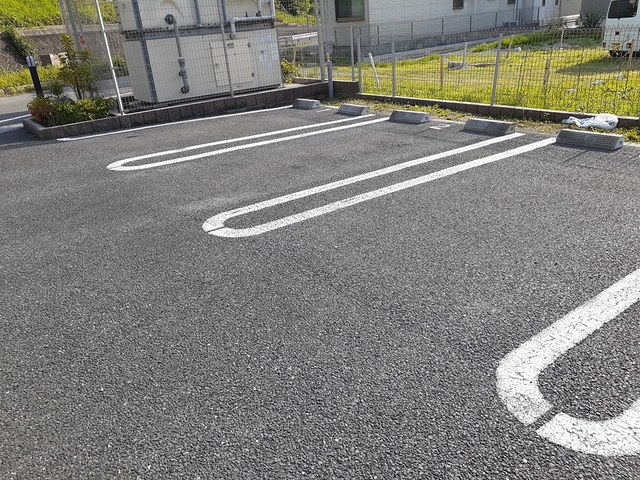 16/22 駐車場