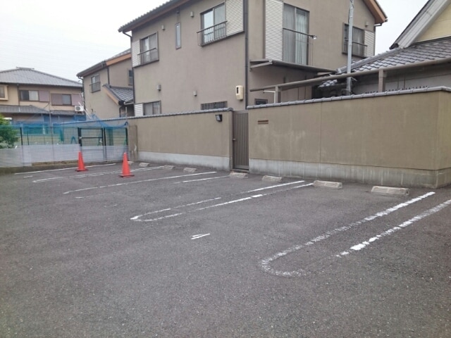 14/20 駐車場