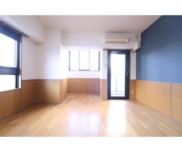 14/30 リビング/ダイニング