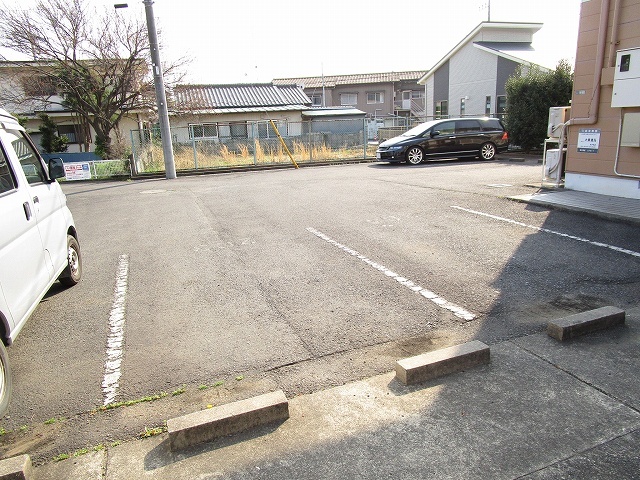 14/20 駐車場