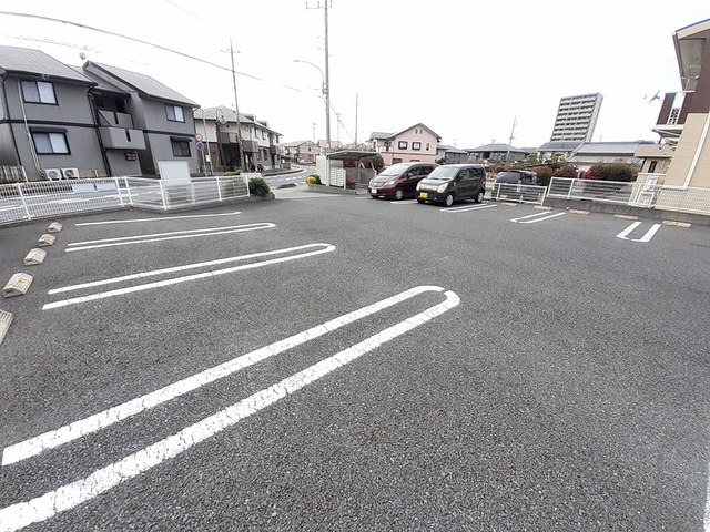 14/20 駐車場