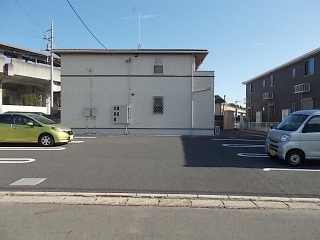14/20 駐車場