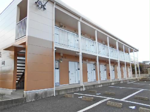 13/18 エントランス